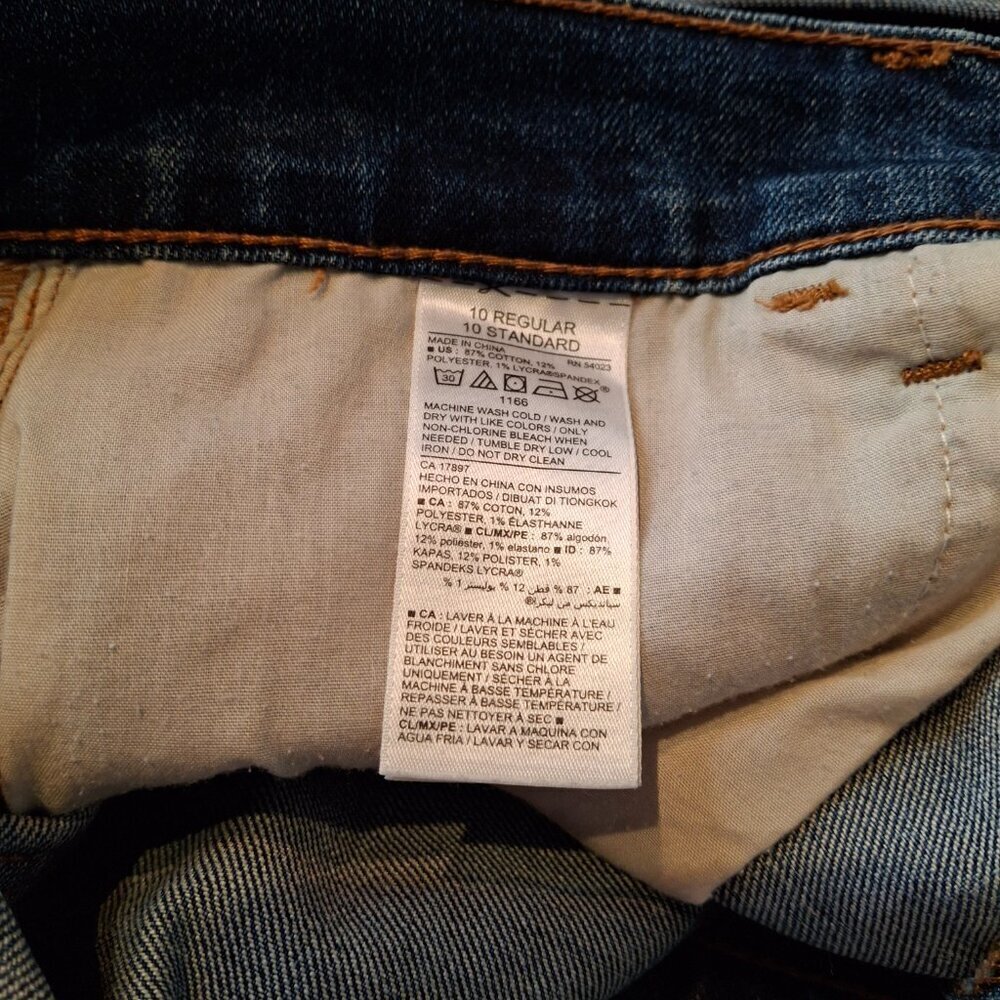 Old Navy Denim Shorts Sz 10 Medium Wash Mid Rise 4.5 inch Western Cowgirl - Picture 7 of 13